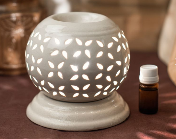 White Colour Round Shape Electric Aroma Diffuser